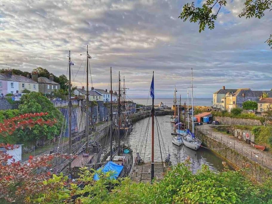 Stunning Yacht Sea Lion In Charlestown Harbour, Cornwall Hotel Exterior photo